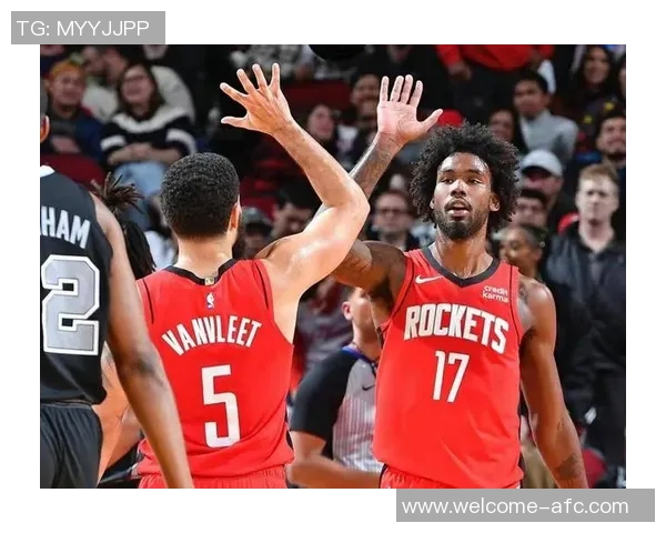 火箭队半场表现出色伊森砍下20分小波特贡献15分领先篮网10分 火箭队半场表现出色伊森砍下20分小波特贡献15分领先篮网10分