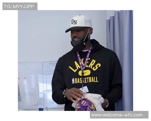 韦德调侃引发热议詹姆斯为胜利拼搏但内心归属何处