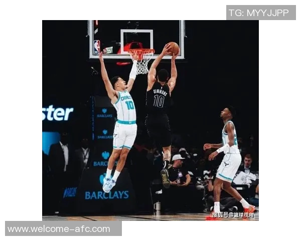 米勒表现低迷19投仅5中贡献17分5篮板5助攻并出现5次失误